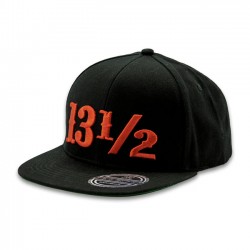 13 1/2 Snapback logo czarne 3d