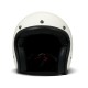 Kremowy kask DMD Vintage rozmiar XS.